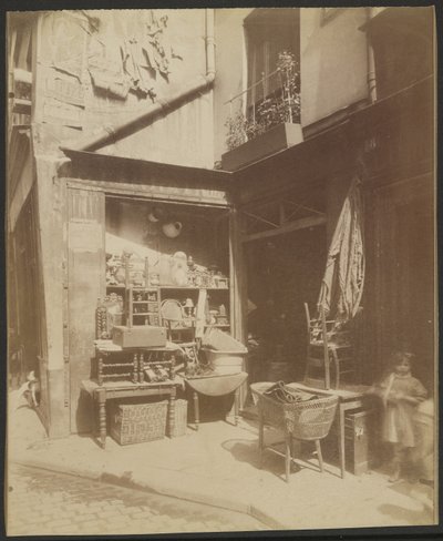 Brocanteur, Un Coin de la Rue Beaubourg, 8. (4) - Eugène Atget