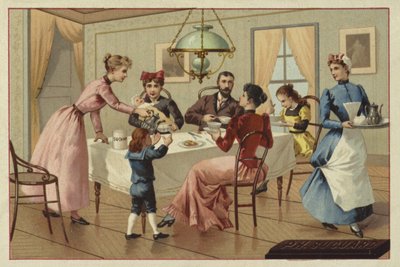Famille buvant du chocolat - European School