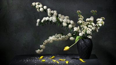 Nature morte florale élégante - Felice Angelino