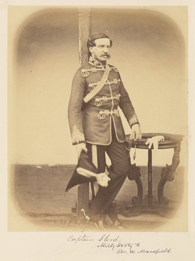 Capitaine Flood, secrétaire militaire de Sir W. Mansfield - Felice Beato
