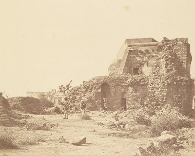 Observatoire et batterie avec la maison de Hindoo Rao au loin - Felice Beato