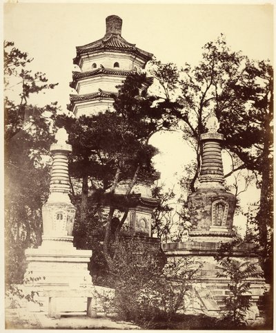 [Pagode sur la colline, - Palais d