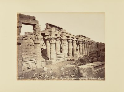 Philae. Colonnade d