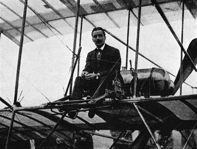 Le premier pilote britannique à battre un record du monde : Capitaine Bertram Dickson, 1910 - Flight Photo