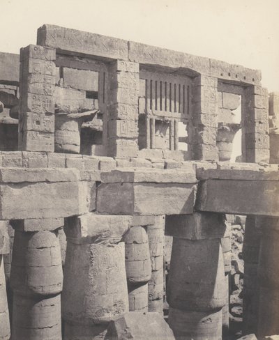 Karnak Thèbes, Palais - Salle Hypostyle - Fenêtre et Chapiteaux - Félix Teynard