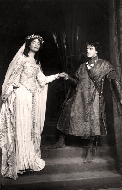 Dorothea Baird 1875-1933 et Harcourt Williams 1880-1957 dans Paola et Francesca, 1907 - Foulsham and Banfield