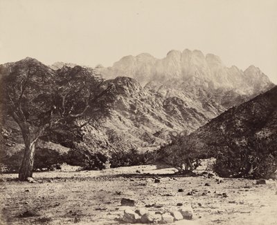 Mont Serbal, depuis le Wádee Feyrán, Égypte, 1858 (photo) - Francis Frith