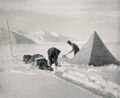 Traîneau lourd dans la nouvelle neige au large de Point Disappointment, décembre 1911, 1913 - Frank Debenham