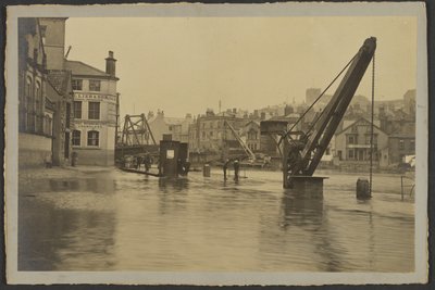 [Rue inondée] - Frank Meadow Sutcliffe