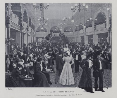 Salle des Folies Bergère, Paris, pendant un entracte - French Photographer