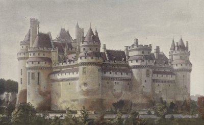 Pierrefonds, Château (vue prise de la route de Villers-Cotterêts) - French Photographer
