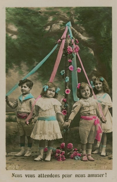 Enfants autour d