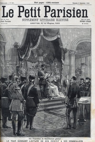 Proposition de désarmement général (faite aux puissances européennes) - Le tsar Nicolas II (1868-1918) lisant son rescrit à ses conseillers. Le Petit Parisien - French School