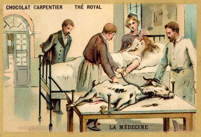 Une femme recevant une transfusion sanguine d