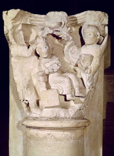 Chapiteau avec un relief représentant le Sacrifice d