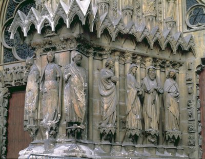 Figures de jambage du côté gauche du portail central, façade ouest, 13e-14e siècle - French School