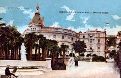 Monte-Carlo, Hôtel de Paris et statue de Berlioz - carte postale colorisée début du XXe siècle - French School