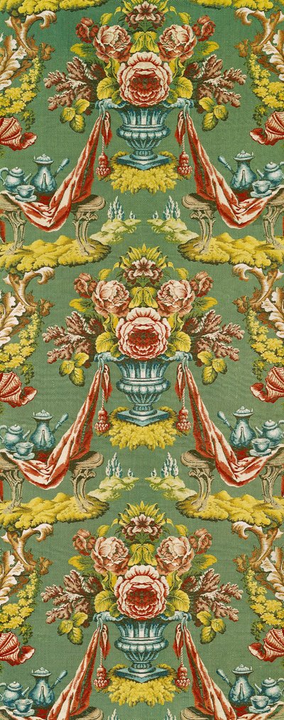 Textile avec un motif floral répétitif, atelier de Lyon, vers 1730 - French School