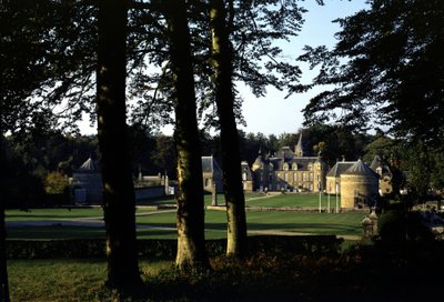 Vue du Château de la Bourbansais, commencé en 1583, remanié au 17e siècle. Pleugueneuc - French School