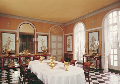Vue de la salle à manger avec des fresques de style pompéien par Louis Lafitte - French School