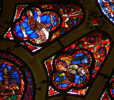 Fenêtre Ww représentant un Apôtre ? et un ange - French School