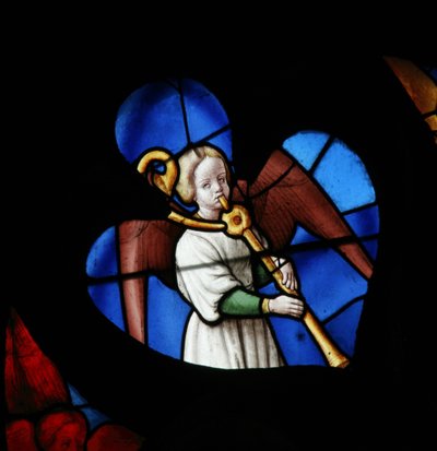 Fenêtre représentant un Ange musicien - French School