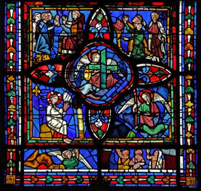 Fenêtre représentant la première section de la fenêtre w7 ; Au centre se trouvent les Reliques de la Passion (la Croix et la Lance) ; ailleurs des moines disputant et des panneaux interpolés du Jugement Dernier - French School