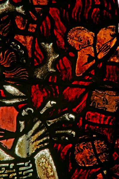 Fenêtre w14 représentant le diable enchaîné en enfer - French School
