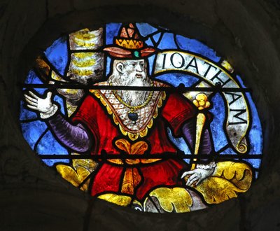 Fenêtre w3 représentant le roi Joatham sur l