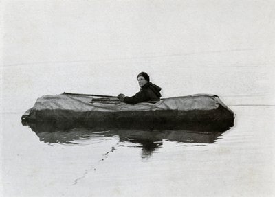 Campbell en kayak, 1911, 1913 - G. Murray Levick