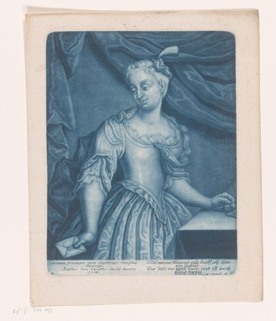 Femme avec une lettre indiquant qu