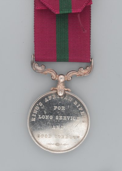 Médaille de long service et de bonne conduite, sergent-major régimentaire Hassan Jabir, les King