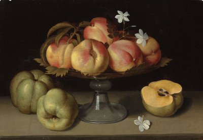 Pêches dans un bol en verre, pommes et fleurs de jasmin - Galizia Fede
