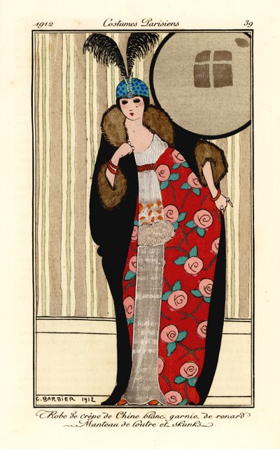 Femme en robe de crêpe de chine blanc, cape de loutre et de mouffette doublée de motif floral, toque avec plumes - Georges Barbier