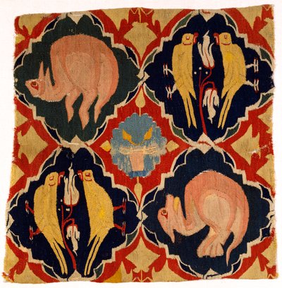 Fragment de tapisserie représentant des oiseaux et des bêtes, de Franconie ou du Haut-Rhin - German School