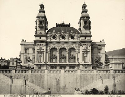 Vue de la façade du théâtre de Montecarlo, conçu par Charles Garnier. Monaco - Giacomo Brogi