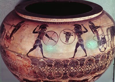 Dinos représentant Persée et les Gorgones, détail montrant des hoplites combattant entre leurs chars, c.580 av. J.-C. (détail) - Greek