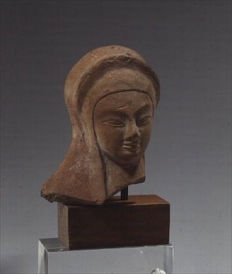 Tête féminine, fragment d