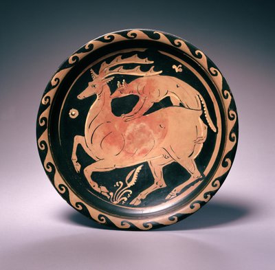 Plat à figures rouges apulien, attribué au peintre Lampas, vers 350-325 av. J.-C. (terre cuite) - Greek School