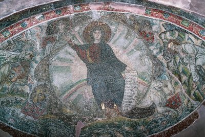 Christ ascendant au ciel entouré des quatre évangélistes, mosaïque dans l