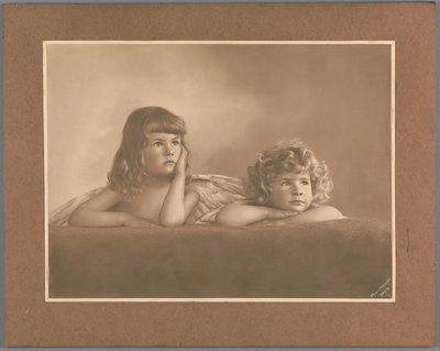 Portret van Agnes Renée en Irène Heloïse Pauw van Wieldrecht - Henry Pauw van Wieldrecht