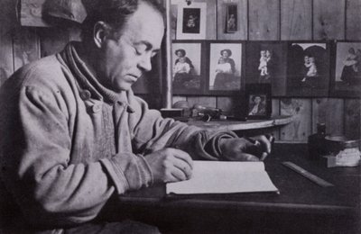 Scott écrivait, planifiait et calculait à sa petite table - Herbert Ponting