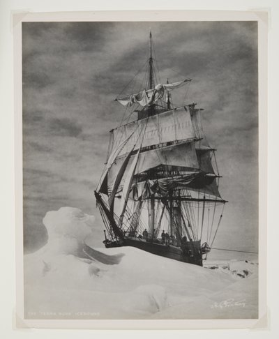Le Terra Nova pris dans les glaces - Herbert Ponting