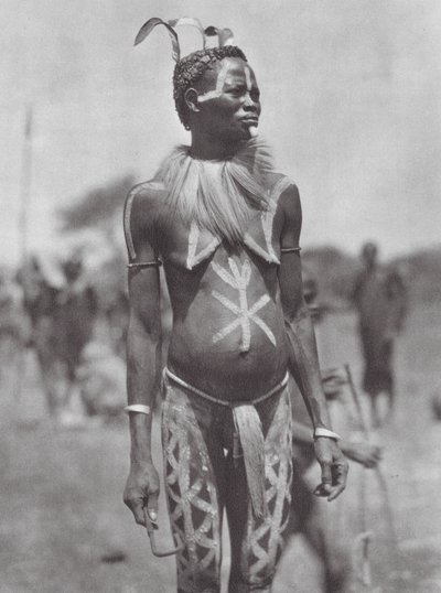Afrique : Femme Nuba avec ornement festif - Hugo Adolf Bernatzik