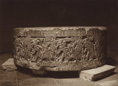 Mexique : Autel sacrificiel du roi Tizoc, Musée national (photo n/b) - Hugo Brehme