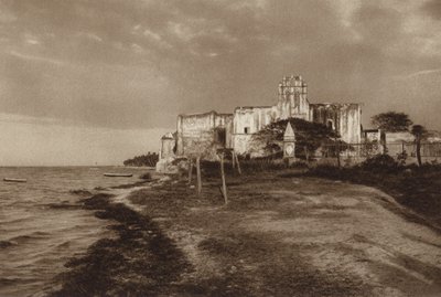 Mexique : Campeche, Ruine du monastère de San Francisco (photo n/b) - Hugo Brehme