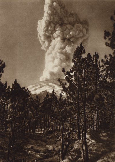 Mexique : éruption du Popocatepetl, vue de Tlamacas (photo n/b) - Hugo Brehme