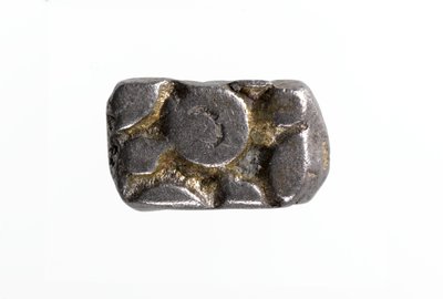 Demi-karshapana en argent, Avanti - Indian School