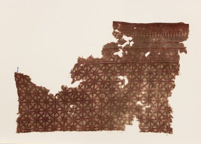Fragment de textile avec spirales imbriquées - Indian School