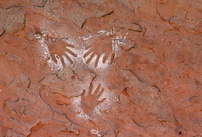 Art rupestre ancien des Anasazi, une empreinte de main dans Grand Gulch, Utah - Ira Block